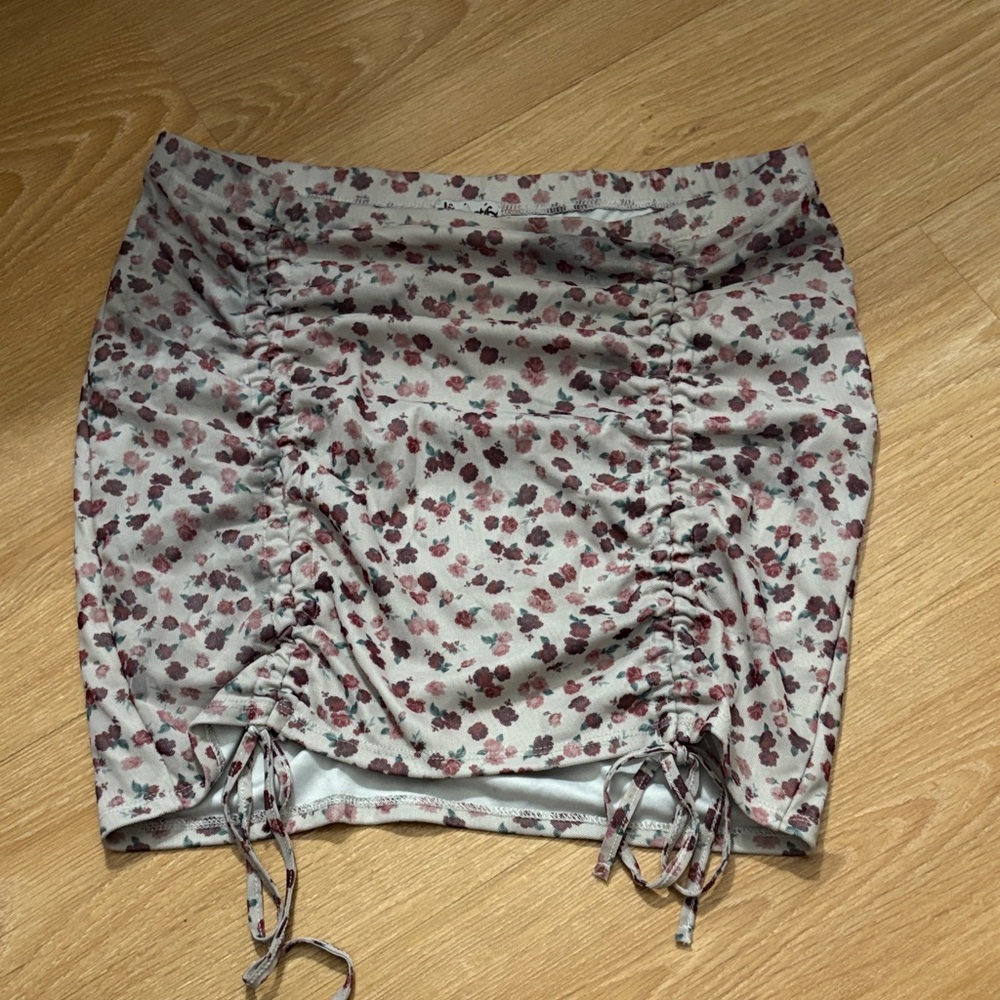 floral mini skirt